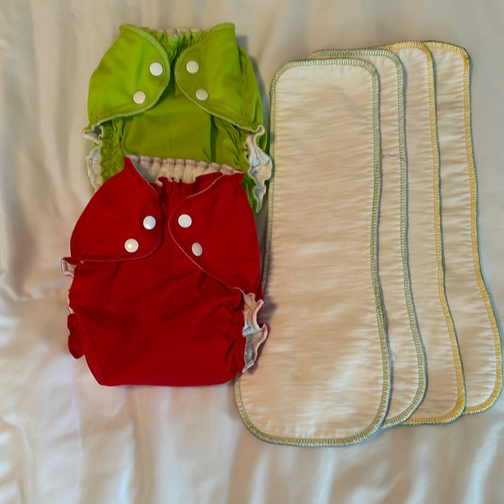 Bundle of 2 AppleCheeks diaper covers